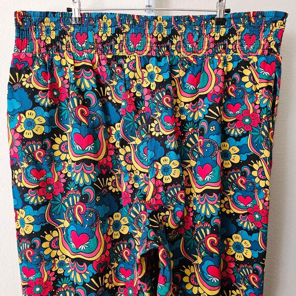 Lucy & Yak Colorful Floral Cropped Pants - Picture 8 of 16